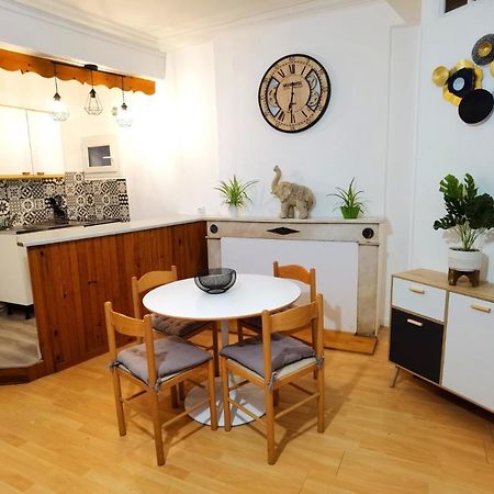 Charmant T2 Meuble Quartier Chateau De بو المظهر الخارجي الصورة