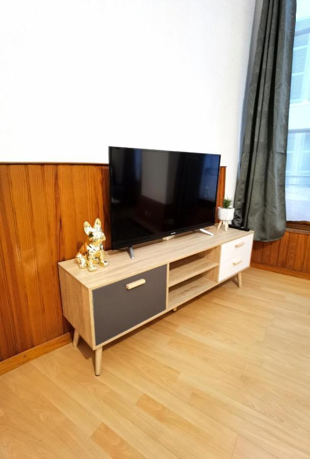 Charmant T2 Meuble Quartier Chateau De بو المظهر الخارجي الصورة